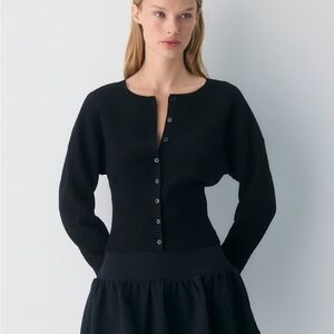 Aritzia Golightly Cardigan